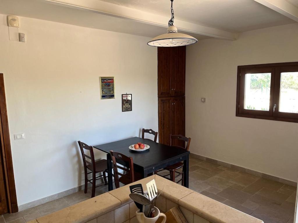 Casa Giuliveto - Charmantes Ferienhaus Mit Privatpool In Olivenhain Остуни Екстериор снимка