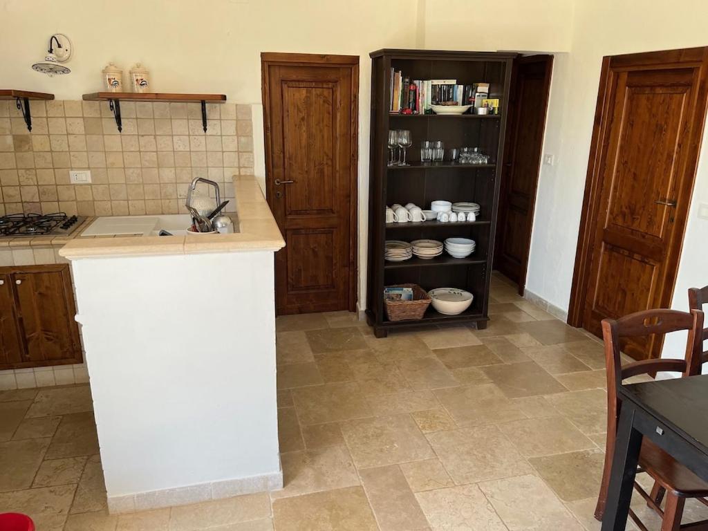Casa Giuliveto - Charmantes Ferienhaus Mit Privatpool In Olivenhain Остуни Екстериор снимка