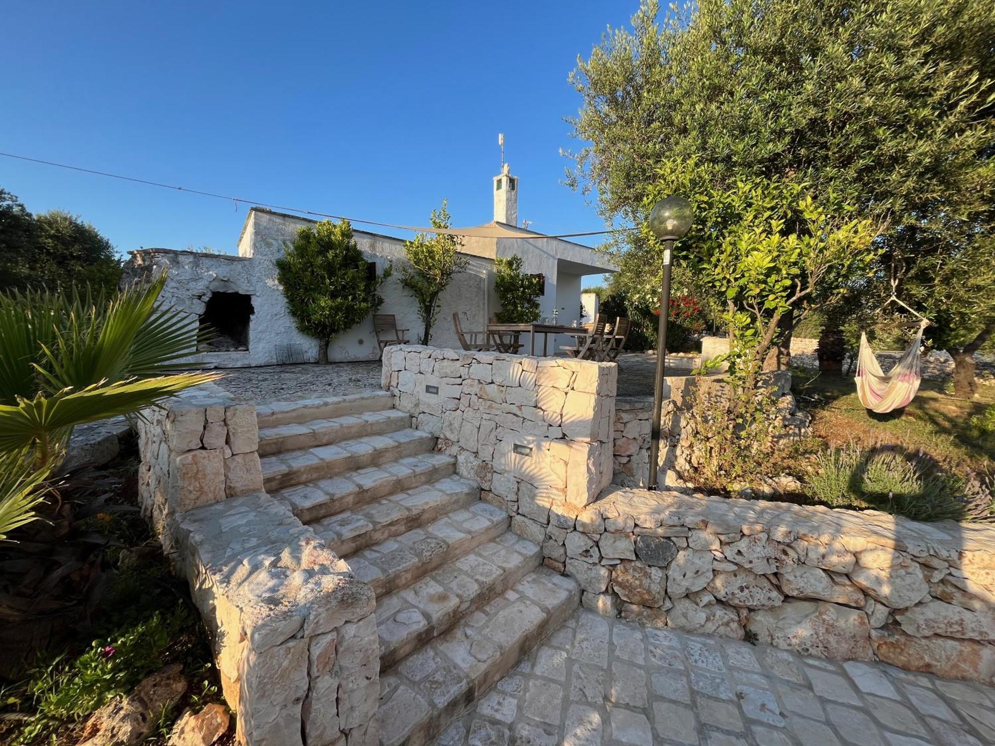 Casa Giuliveto - Charmantes Ferienhaus Mit Privatpool In Olivenhain Остуни Екстериор снимка
